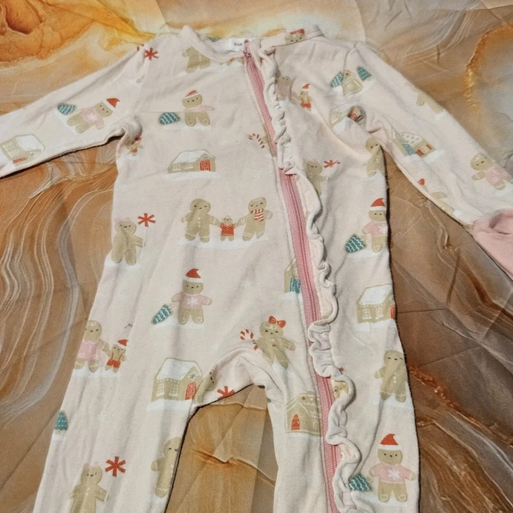 Angel Dear Gingerbread Christmas Ruffle Footie Sleeper 3-6M Bamboo